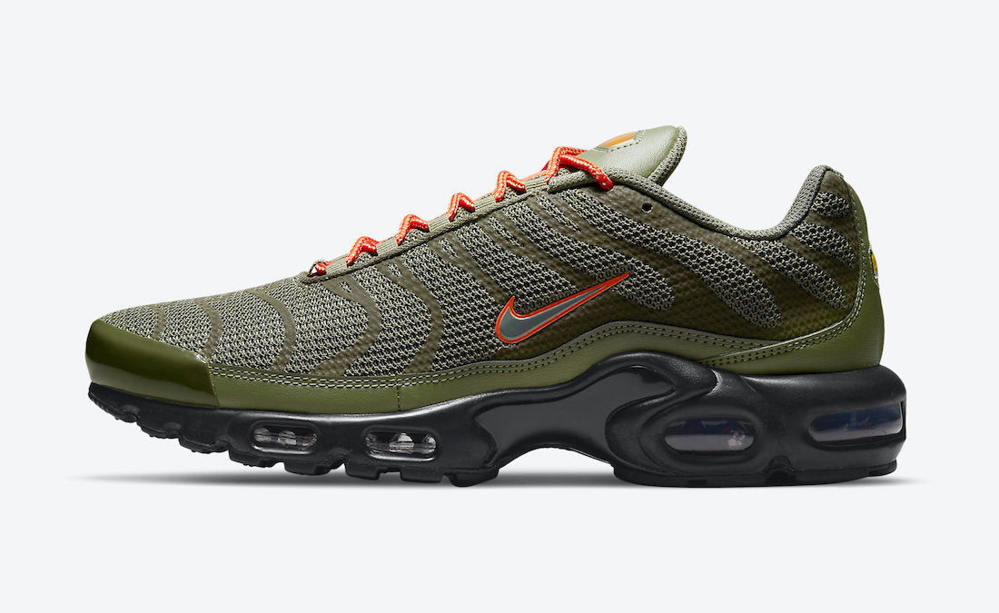 Nike air max plus TN “Olive Reflective”