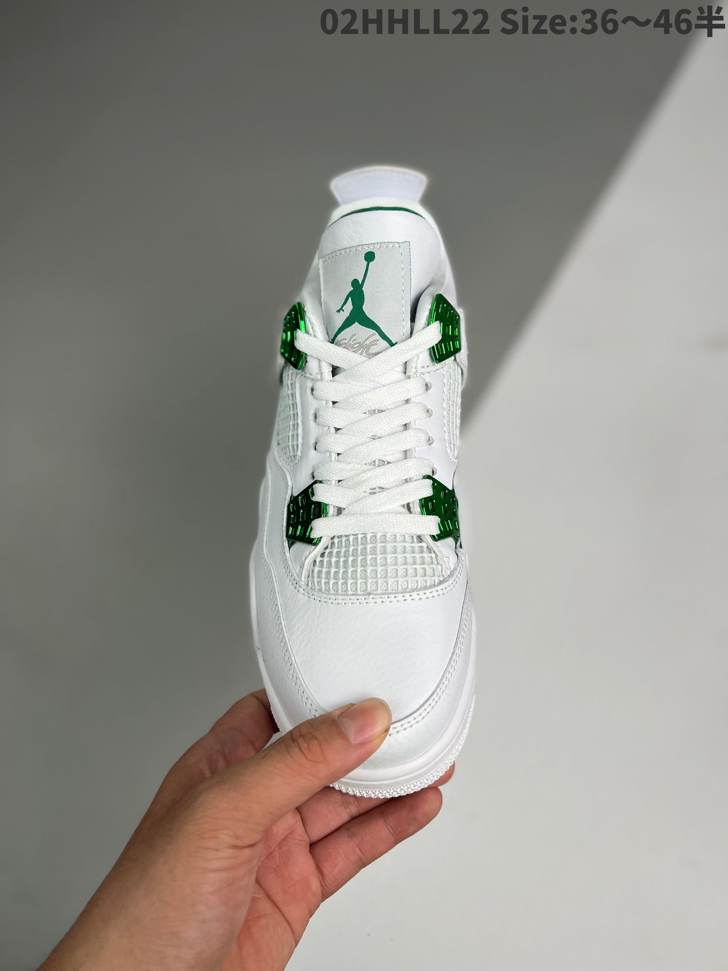 Nike Air Jordan 4 Retro "Green Chrome"