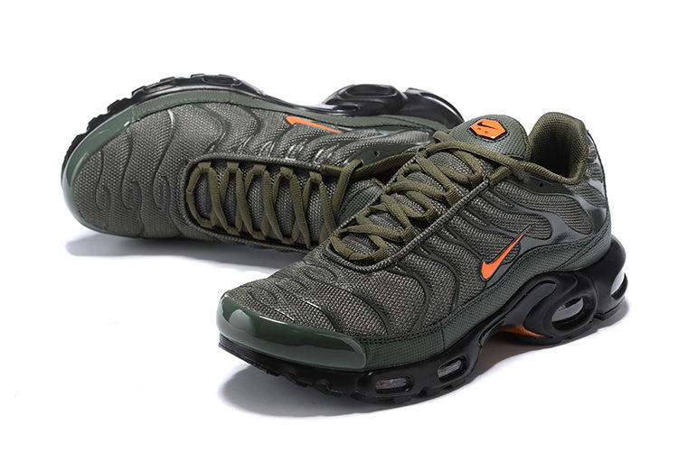 Nike air max plus TN cargo orange