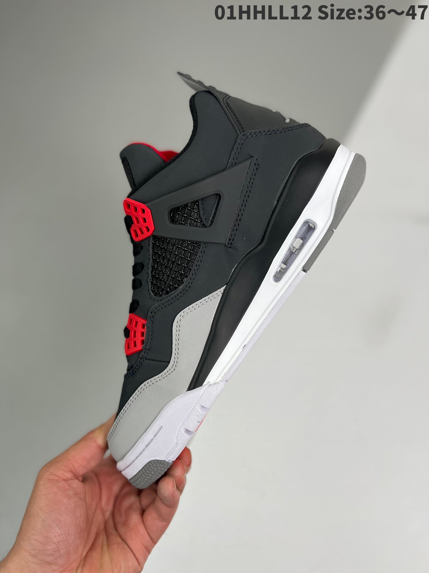 Nike Air Jordan 4 Retro "Bred"