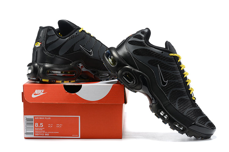 Nike air max plus TN triple black yellow