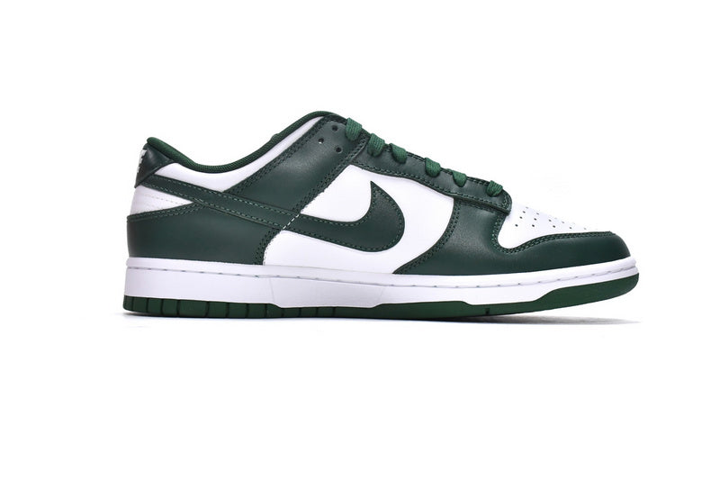 Nike dunk low Varsity green