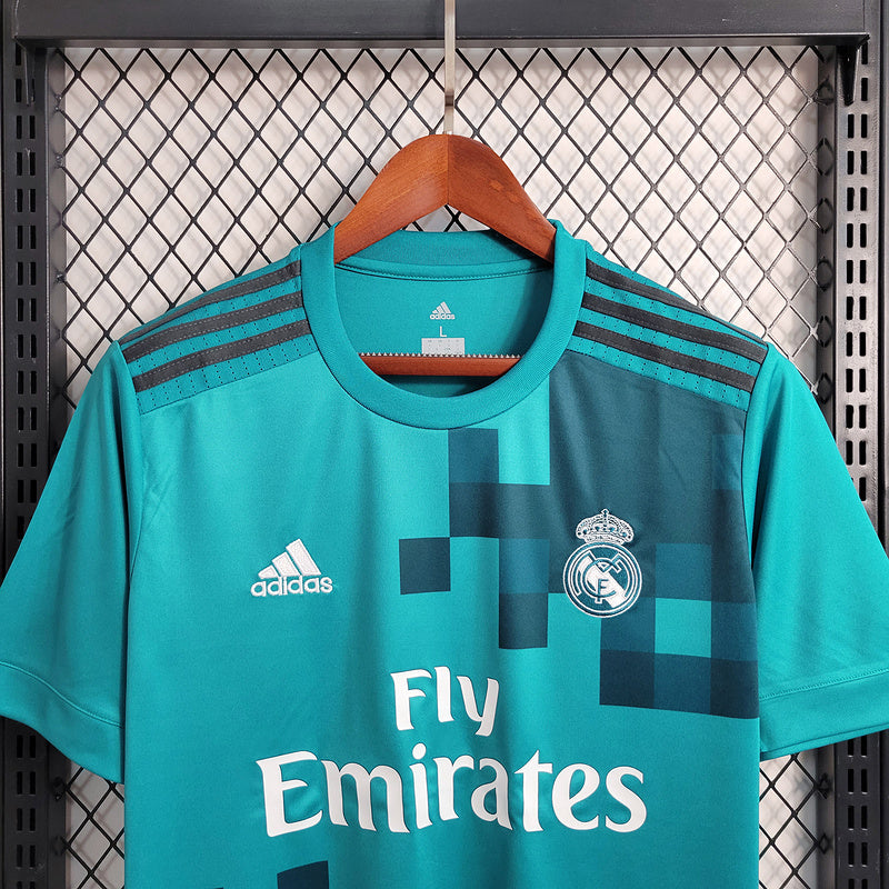 Retro real madrid second passanger 17/18