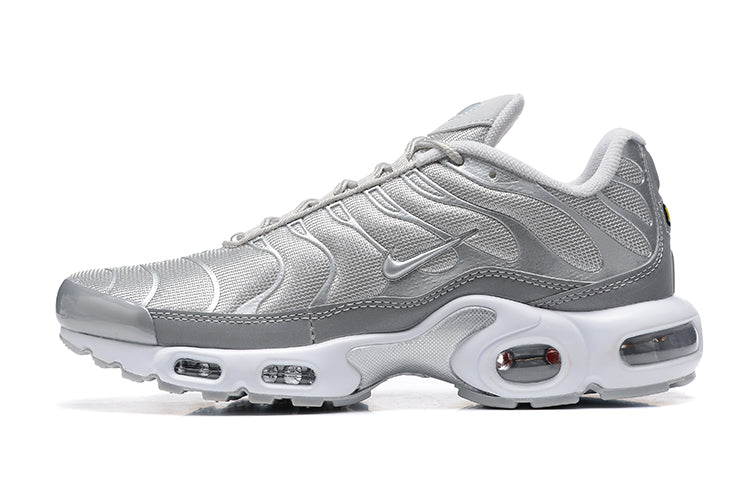 Nike air max plus TN “Metallic Silver”