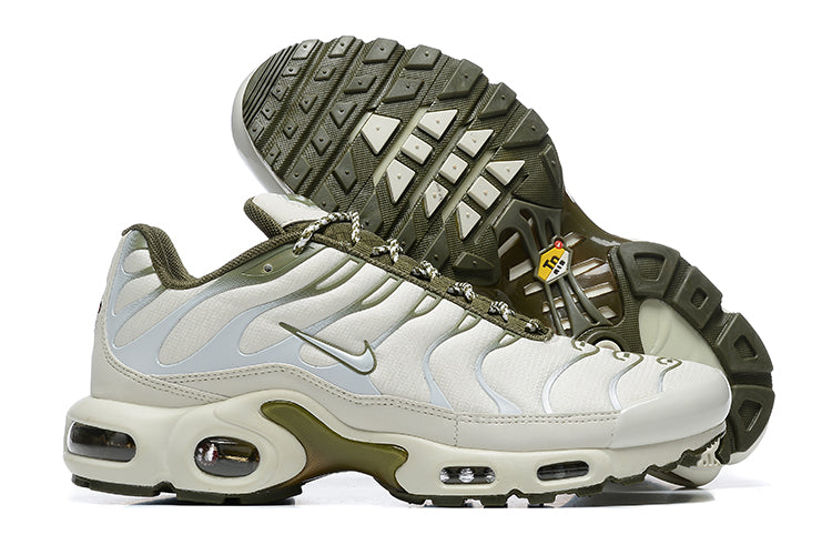 Nike air max plus TN army