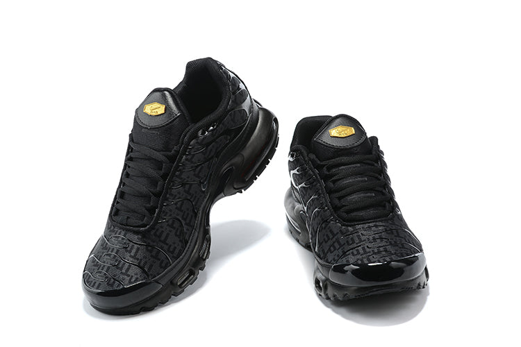 Nike air max plus TN triple black 2