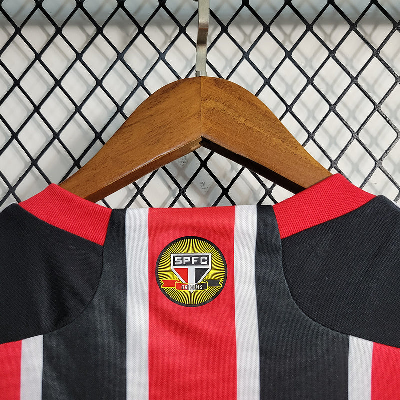 Sao paulo away 23/24