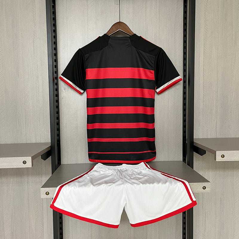 Conjunto flamengo kids 24/25