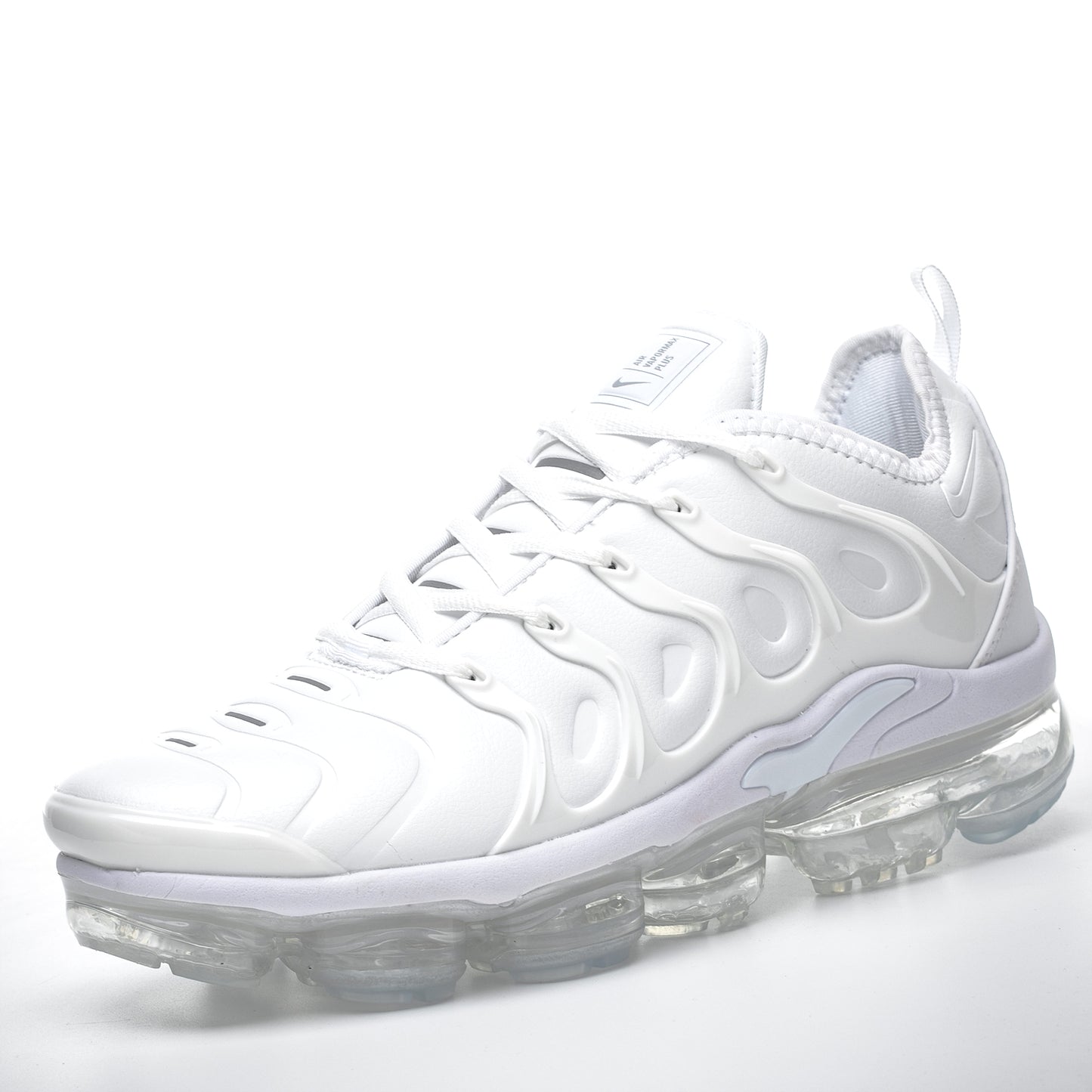 Nike air vapormax plus triple white