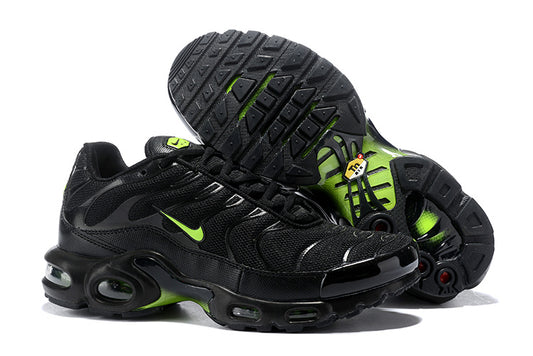 Nike air max plus TN black green