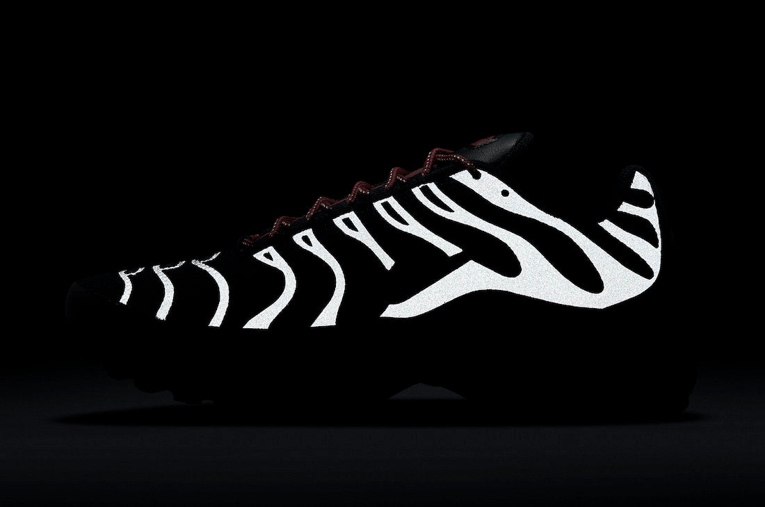 Nike air max plus TN “Black Reflective”