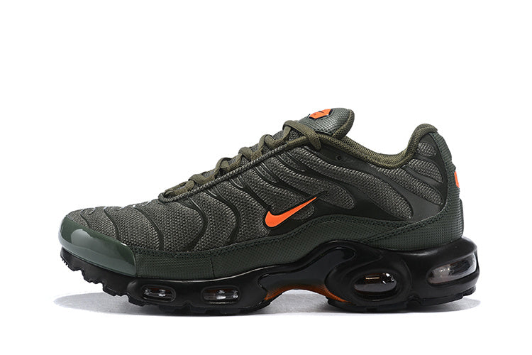 Nike air max plus TN cargo orange