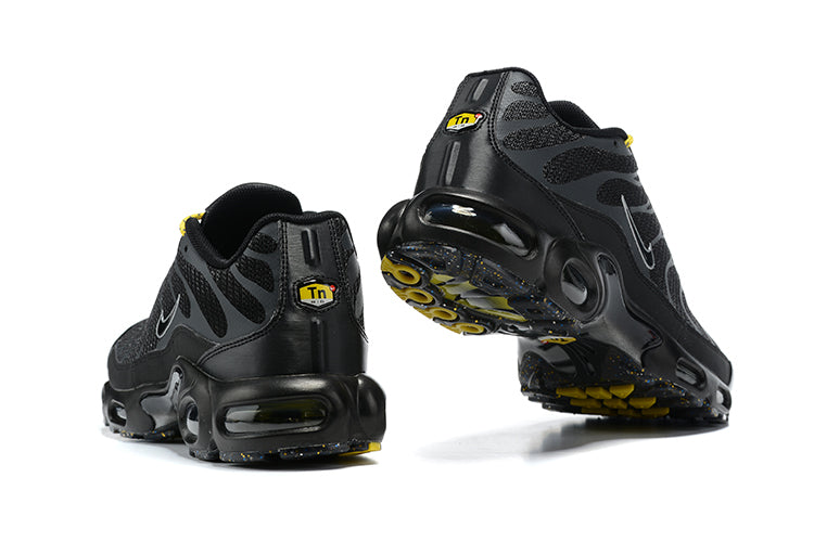 Nike air max plus TN triple black yellow