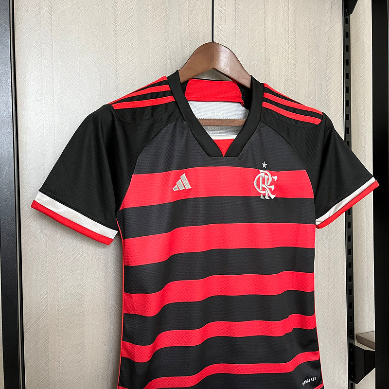 Conjunto flamengo kids 24/25