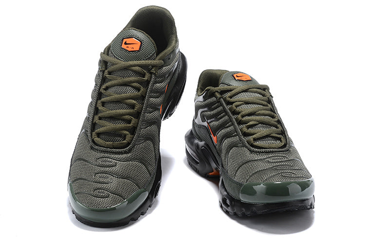 Nike air max plus TN cargo orange