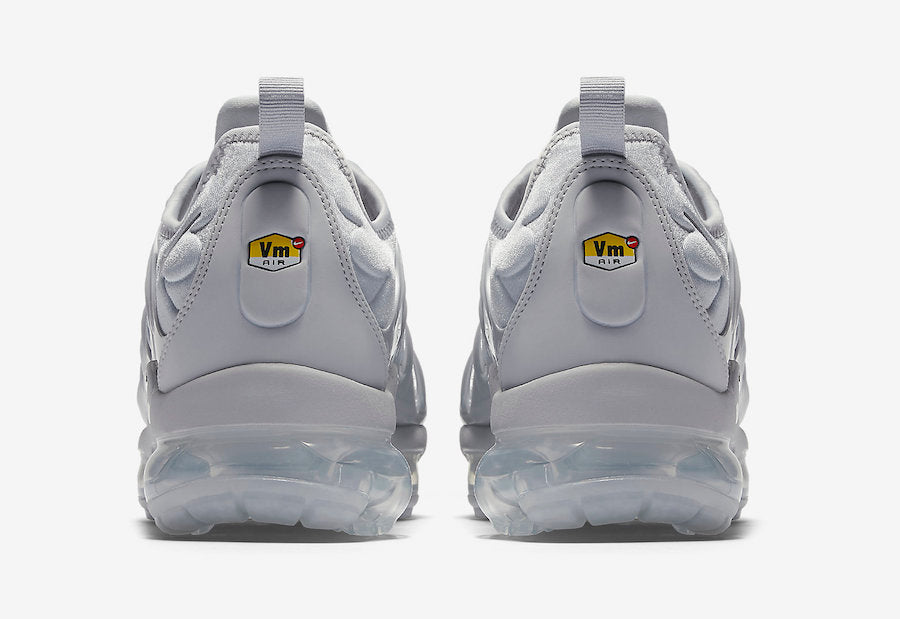 Nike air vapormax plus grey