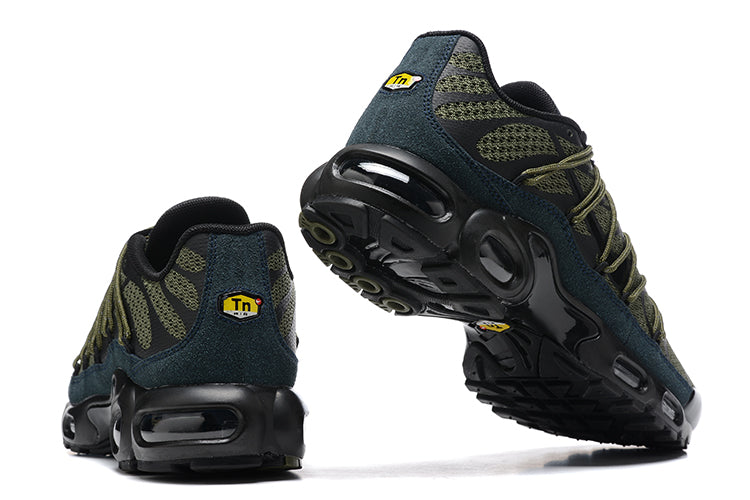 Nike air max plus utility cargo