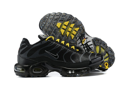 Nike air max plus TN triple black yellow